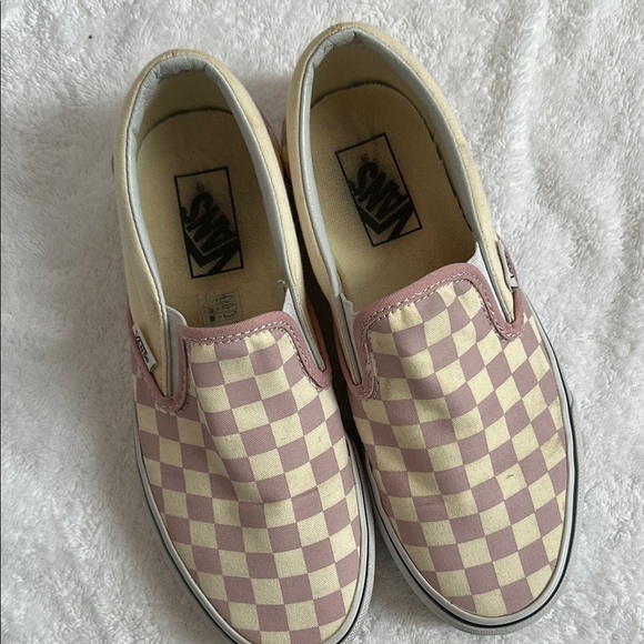 Vans Womens Checkered Slip-On Shoes - Pink and Cream - Picture 2 of 4